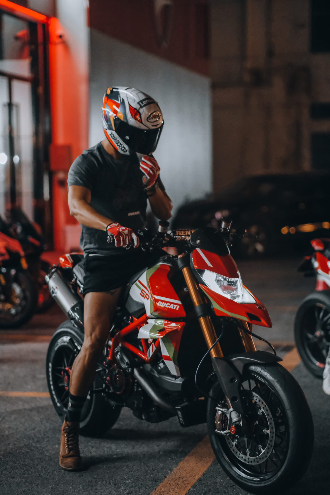 Aerodynamic Winglet Kit for Ducati Hypermotard 950 - Model V4 FLAPS - Image 4