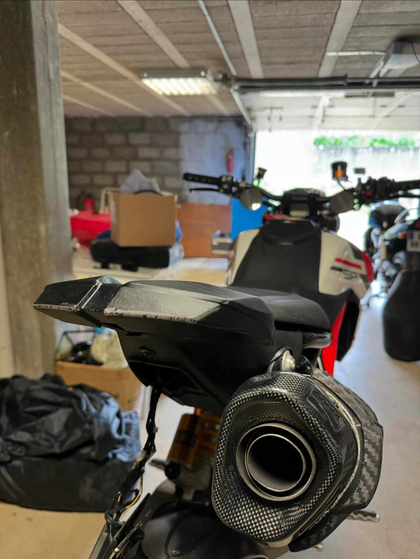 rear flaps motogp hypermotard 950