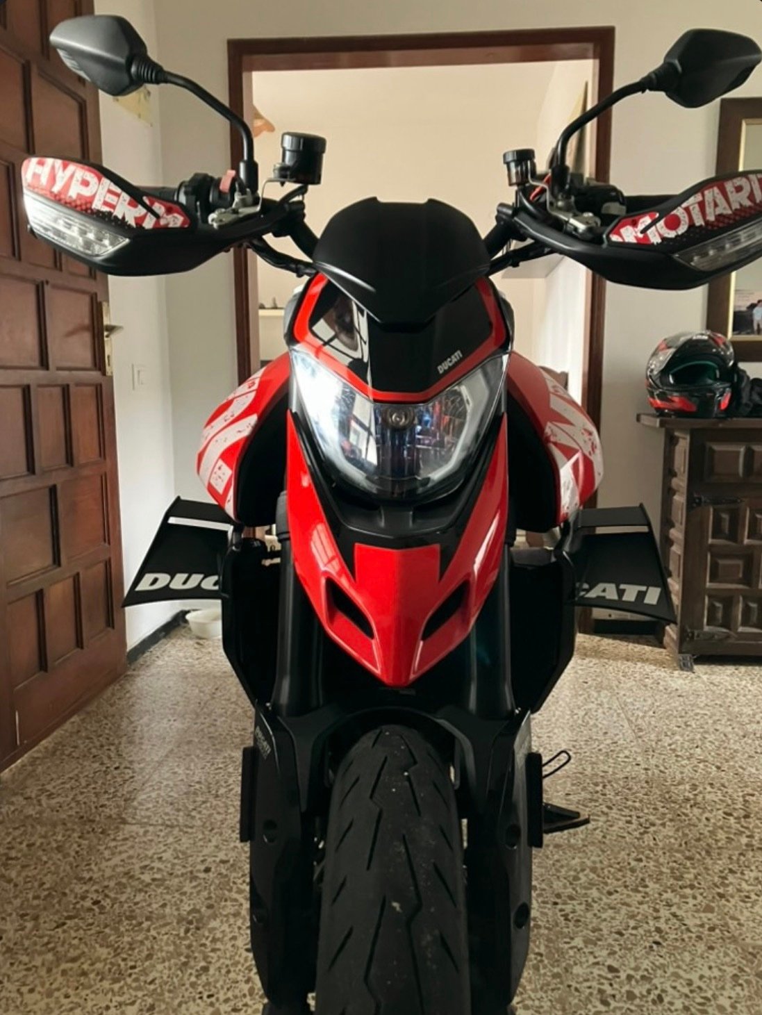 Aerodynamic Winglet Kit for Ducati Hypermotard 950 - Model BATMAN FLAPS - Image 2
