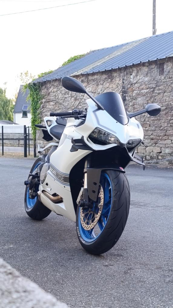 Aerodynamic Winglet Kit for Ducati Panigale 899/1199 - Model (V02) FLAPS - Image 7