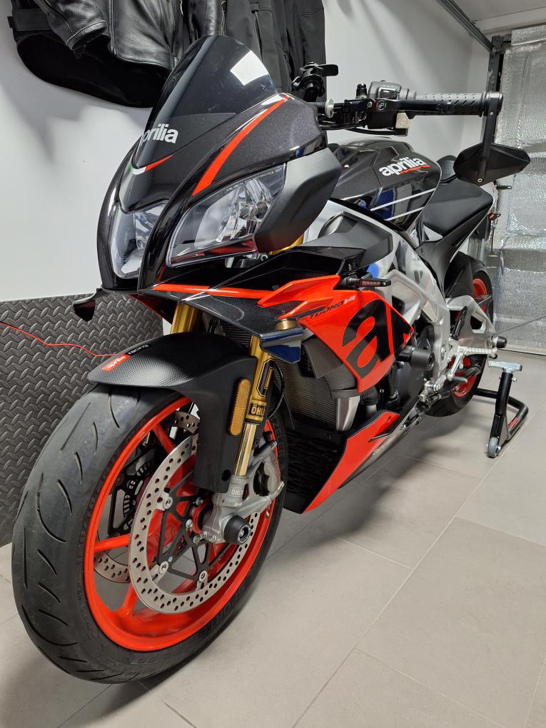 Aerodynamic Winglet Kit for Aprilia Tuono V4 - FRONT FLAPS - Image 3