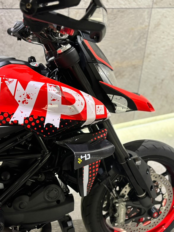 Sticker Set + Aerodynamic Winglet Kit for Ducati Hypermotard 950 - Model V4 FLAPS (RVE version) - Image 4