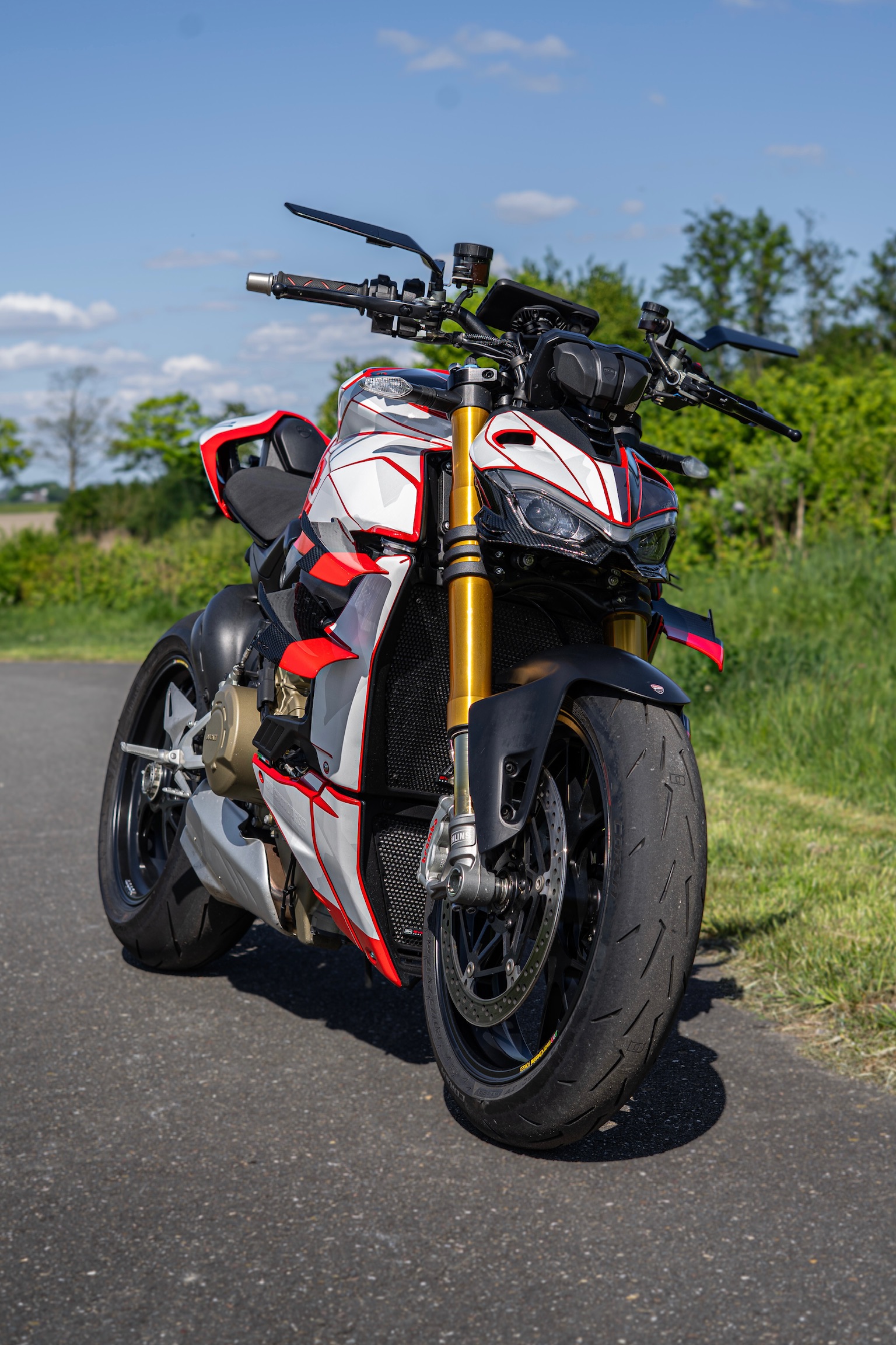 Aerodynamic Winglet Kit for Ducati Streetfighter V2/V4 - Model Front LIP - Image 3