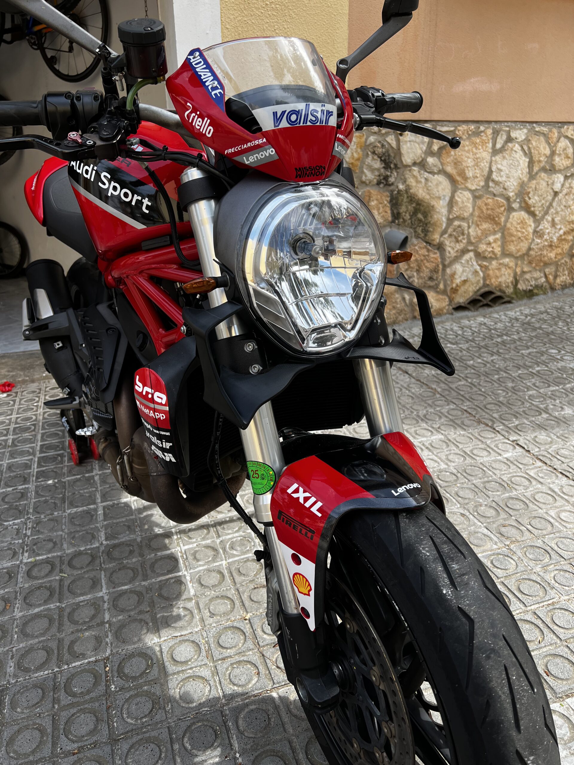 Aerodynamic Winglet Kit for Ducati Monster 821/1200 - Model FRONT LIP - Image 2